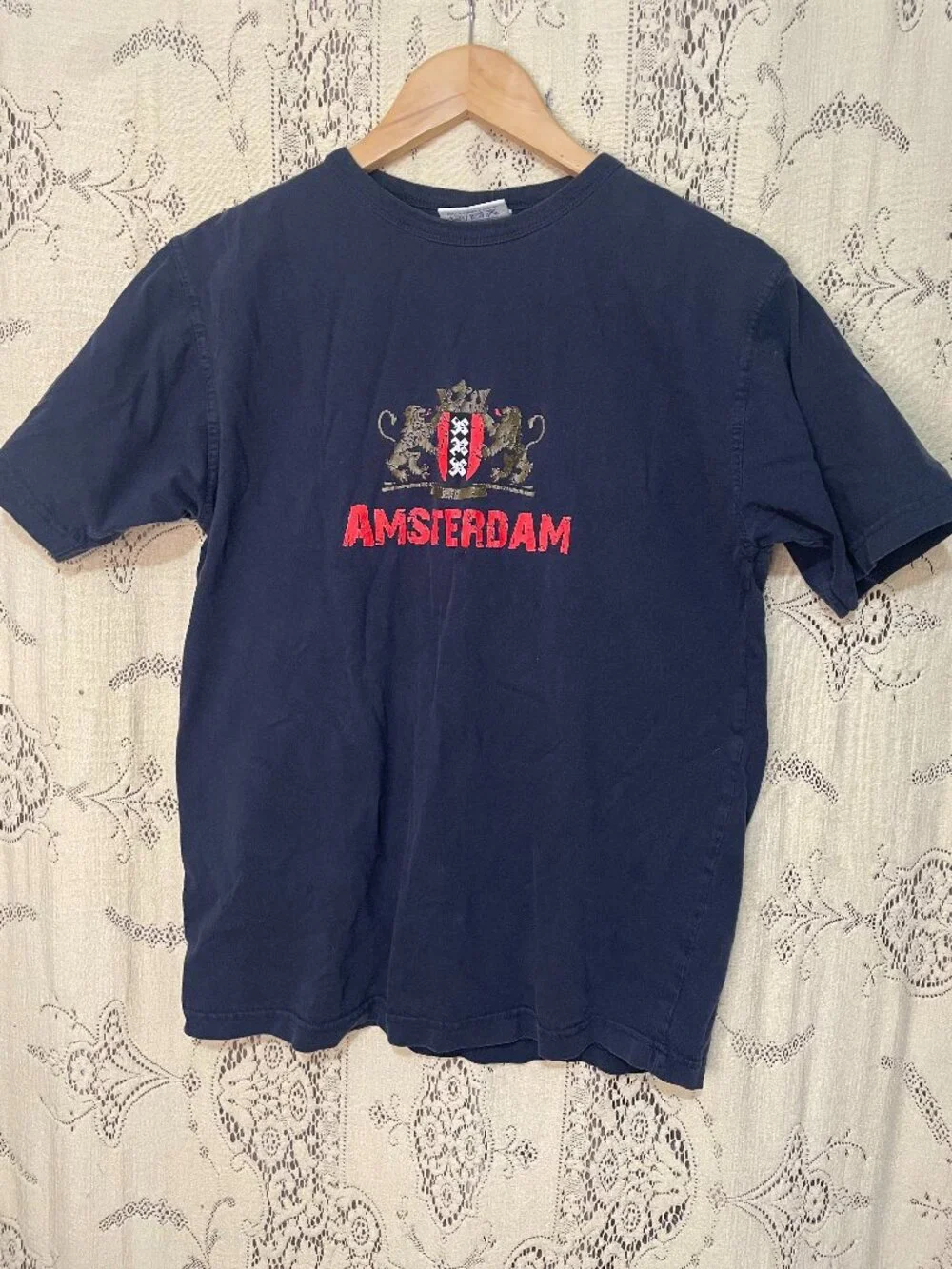 Your Basic: vintage Amsterdam y2k shirt - Picture 1 of 5